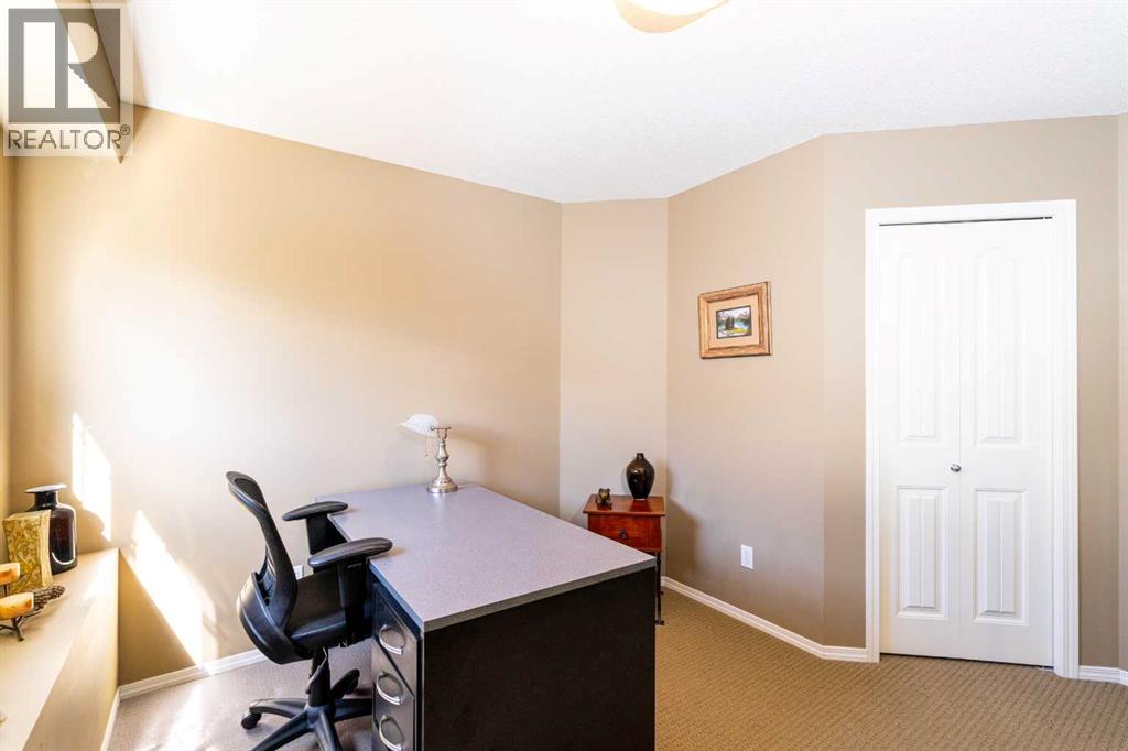 203, 11 Panatella Landing Nw, Calgary, Alberta  T3K 0K8 - Photo 23 - A2319198