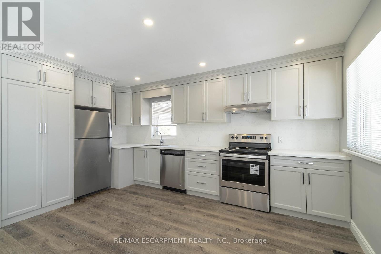 1 - 196 UPPER PARADISE ROAD, Hamilton, Ontario