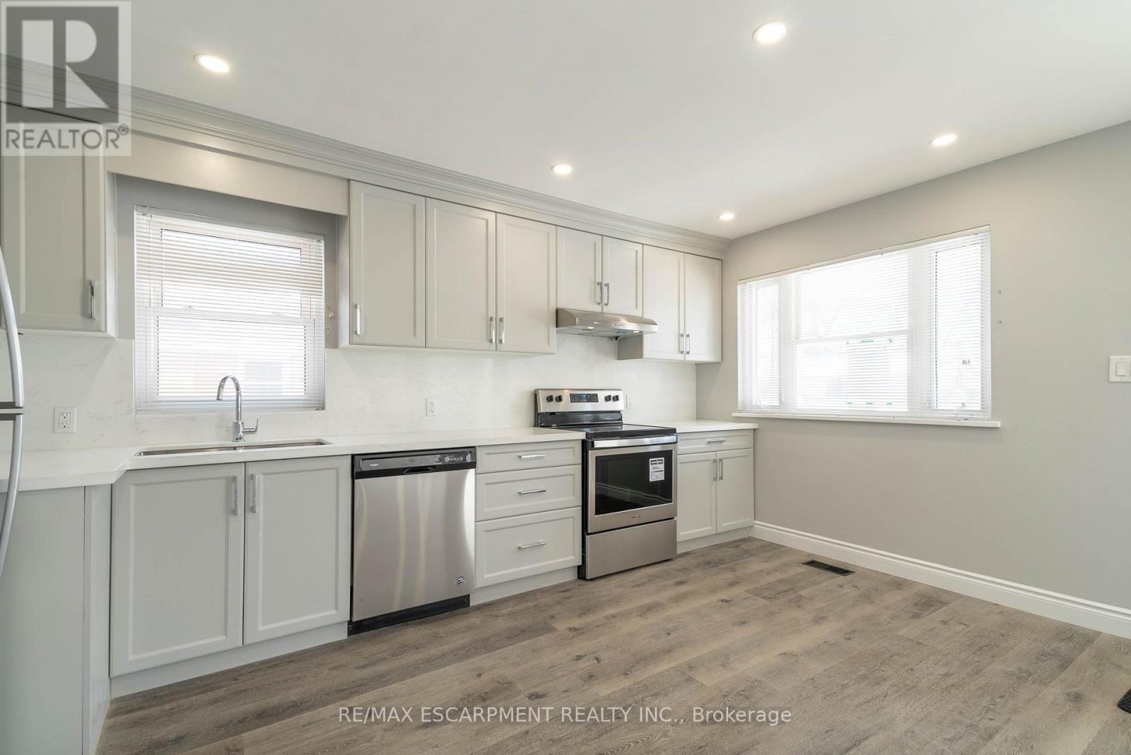 1 - 196 Upper Paradise Road, Hamilton, Ontario L9C 5B9 - Photo 4 - X13458202
