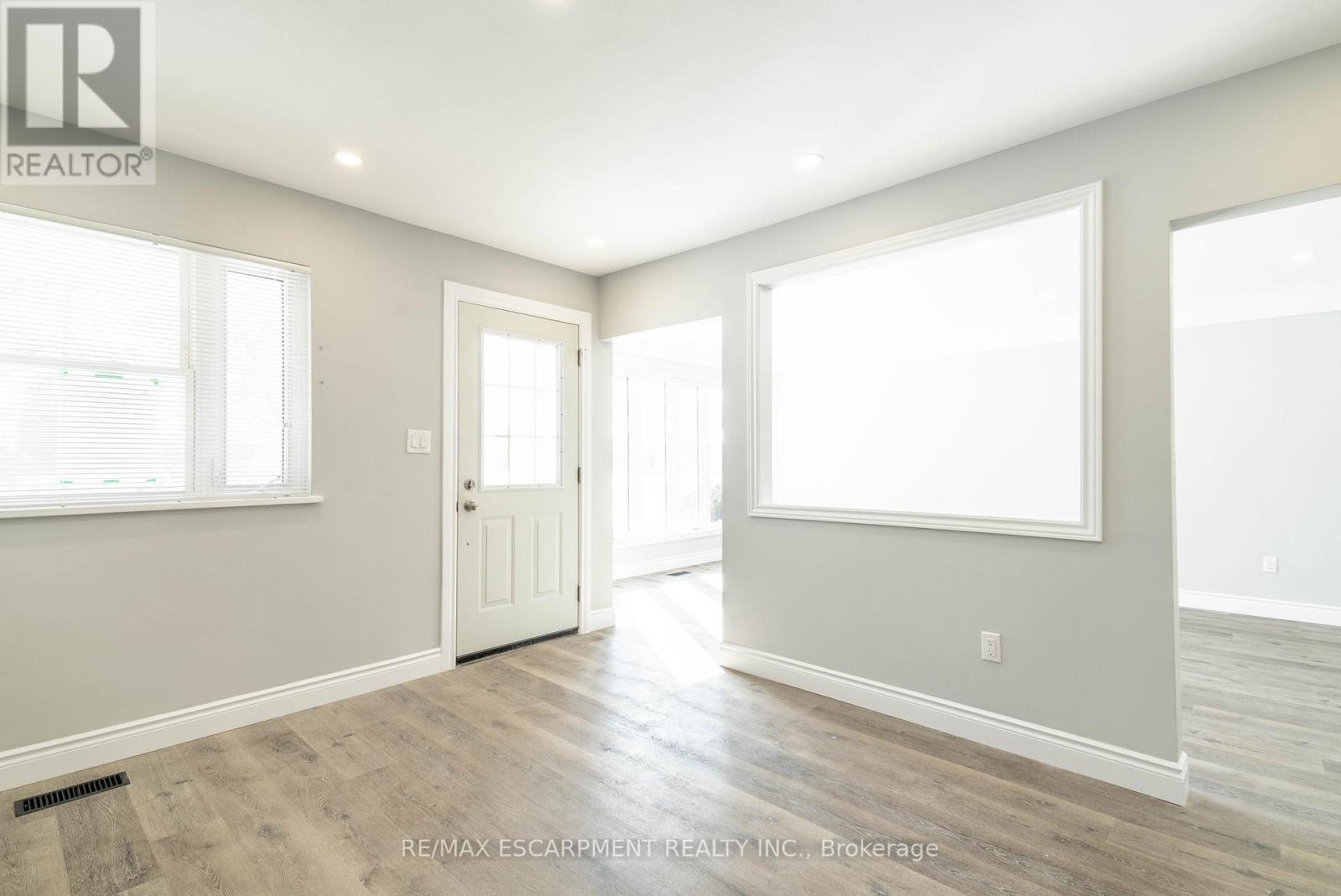 1 - 196 Upper Paradise Road, Hamilton, Ontario L9C 5B9 - Photo 5 - X13458202
