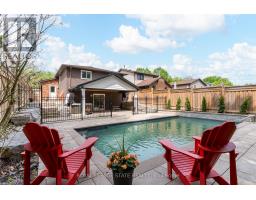 27 BLOOMSBURY COURT, Hamilton, Ontario