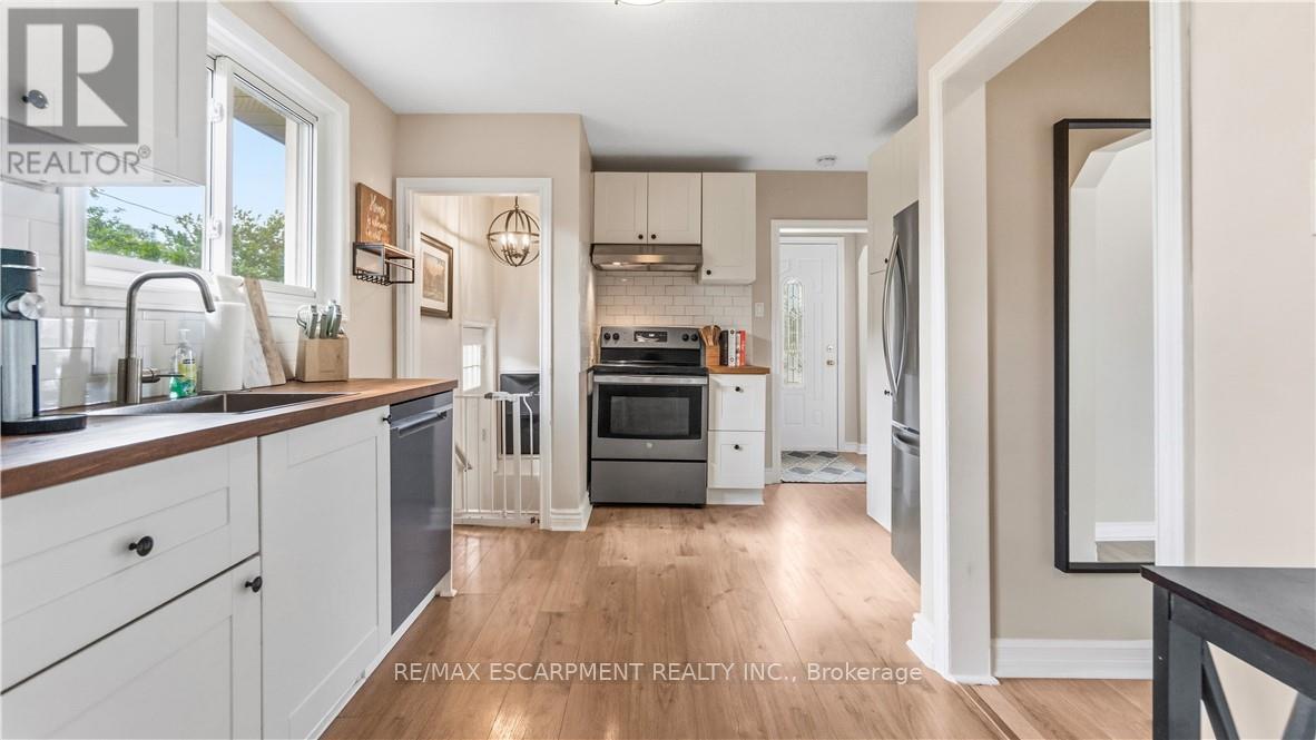 17 Alba Street, Hamilton, Ontario  L8G 1N9 - Photo 18 - X13458290