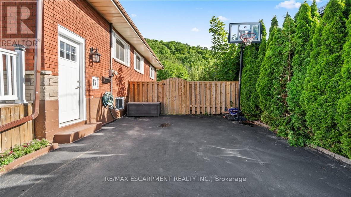 17 Alba Street, Hamilton, Ontario  L8G 1N9 - Photo 46 - X13458290
