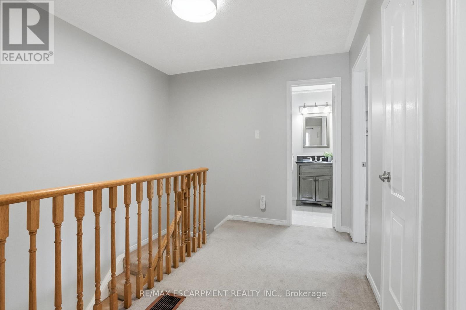 174 Fellowes Crescent, Hamilton, Ontario L8B 0M9 - Photo 15 - X13458298