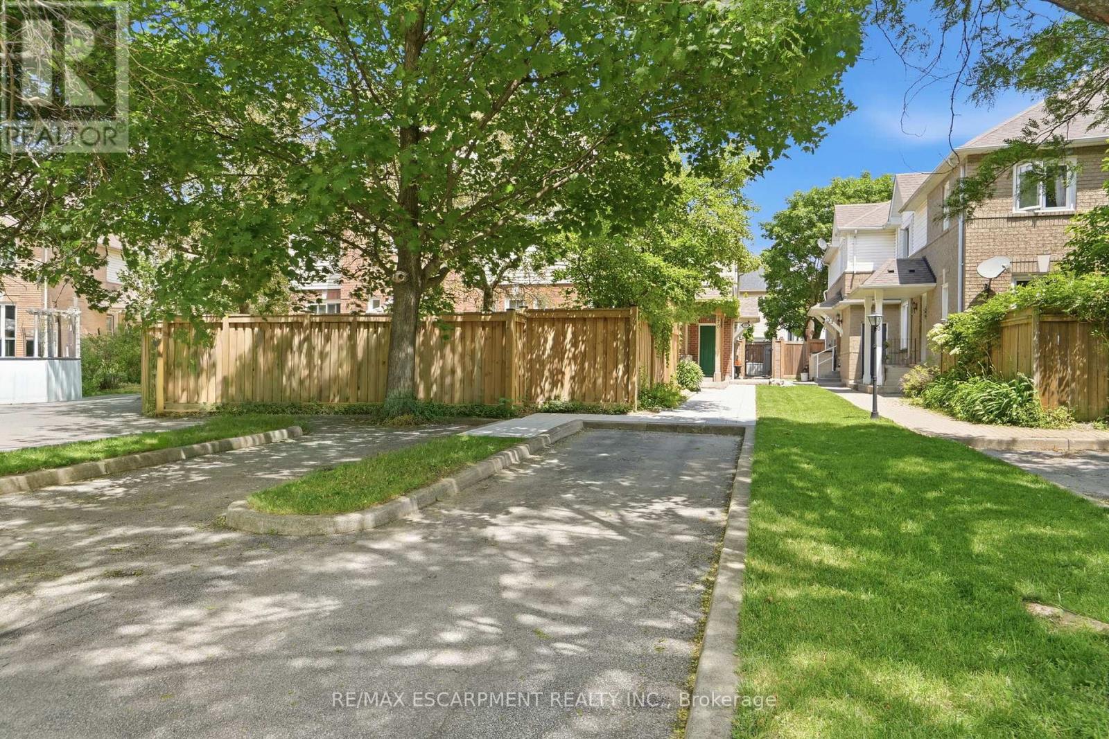 174 Fellowes Crescent, Hamilton, Ontario L8B 0M9 - Photo 29 - X13458298