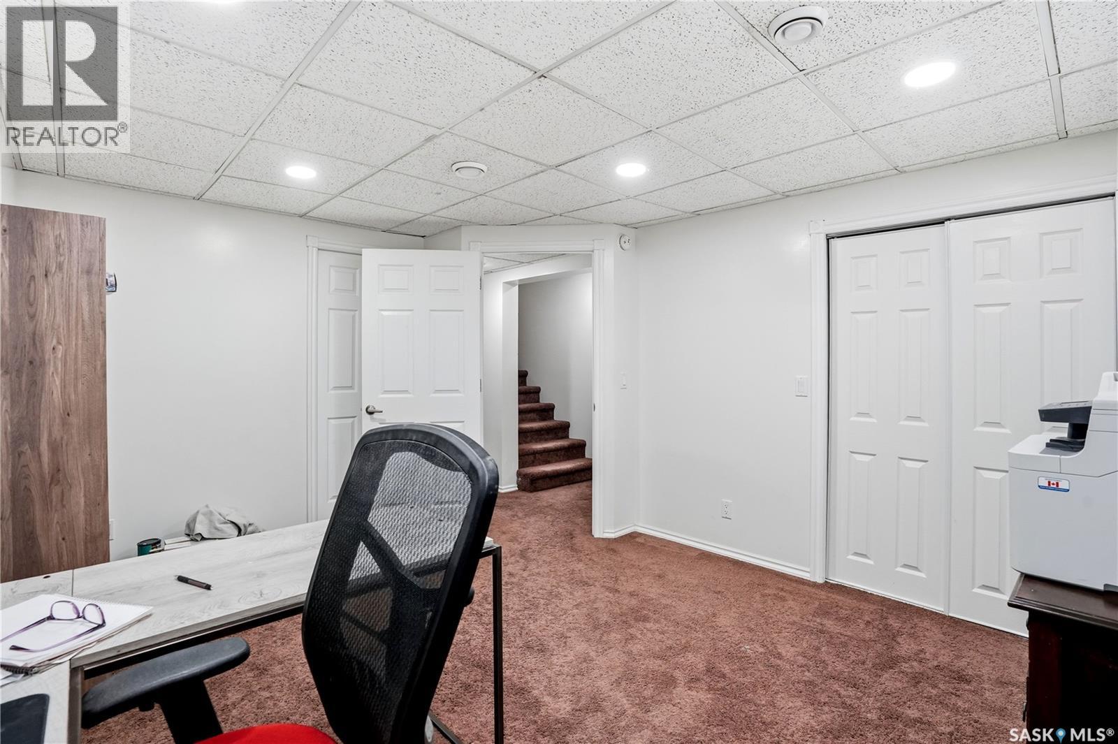 3348 Gloucester Bay, Regina, Saskatchewan  S4V 2T9 - Photo 39 - SK039783