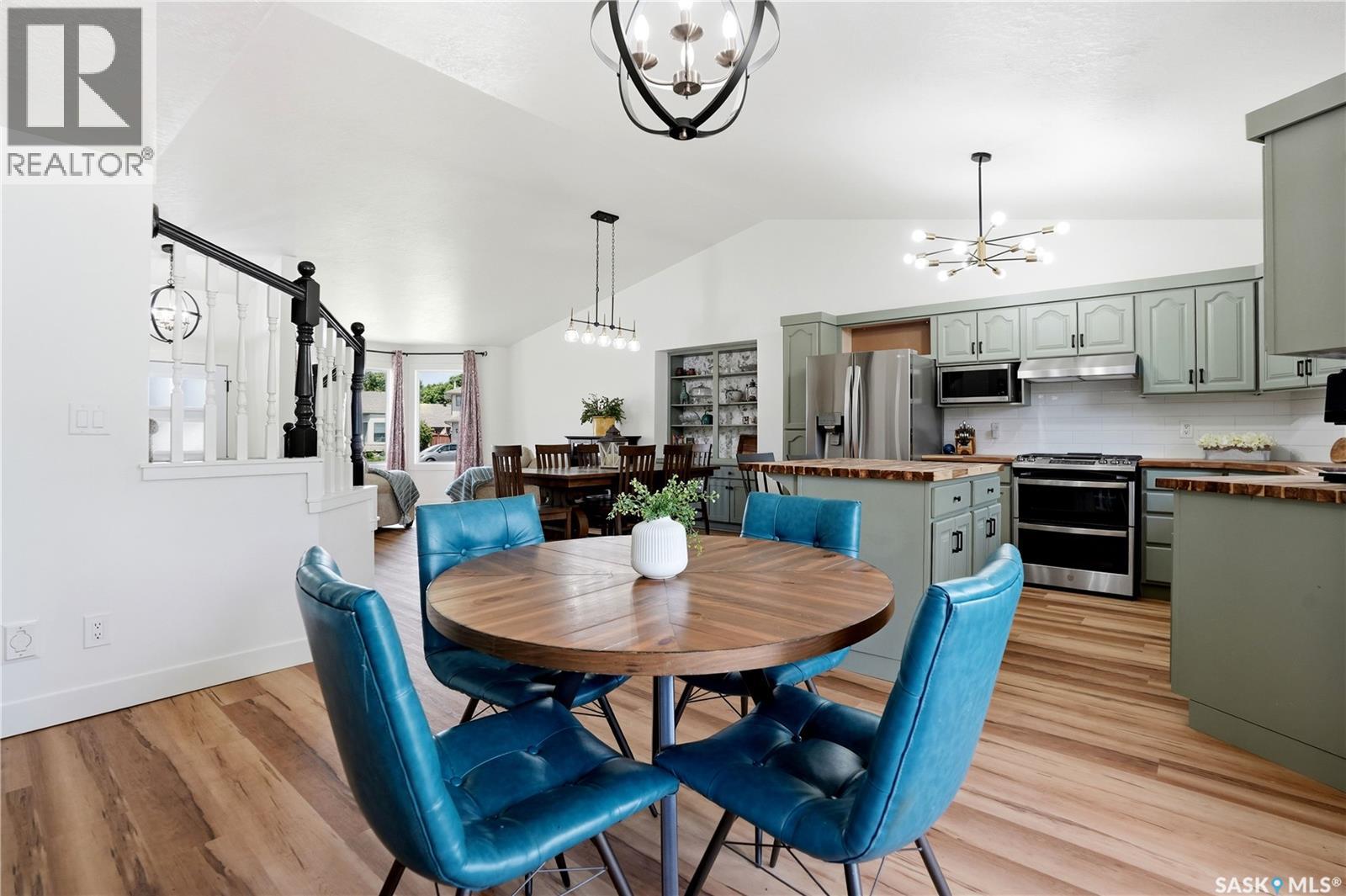 3348 Gloucester Bay, Regina, Saskatchewan  S4V 2T9 - Photo 4 - SK039783