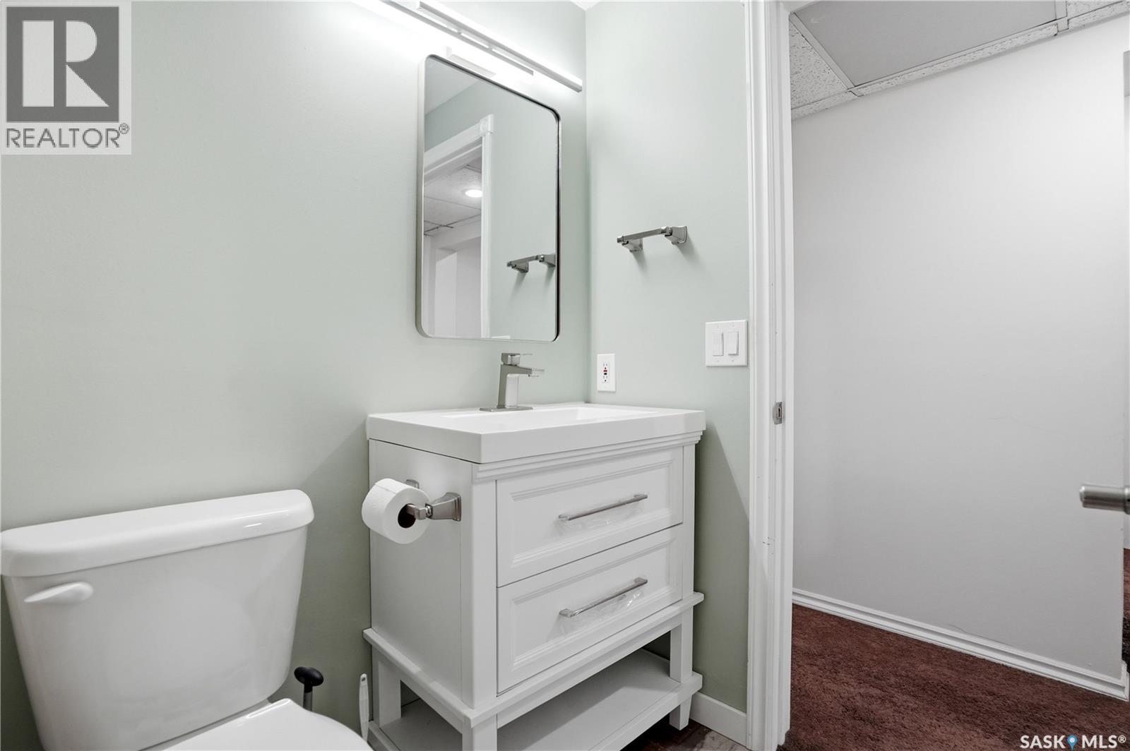 3348 Gloucester Bay, Regina, Saskatchewan  S4V 2T9 - Photo 41 - SK039783