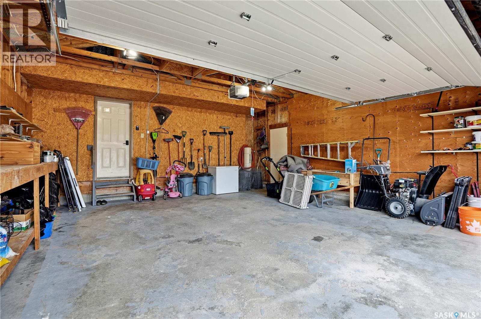 3348 Gloucester Bay, Regina, Saskatchewan  S4V 2T9 - Photo 44 - SK039783