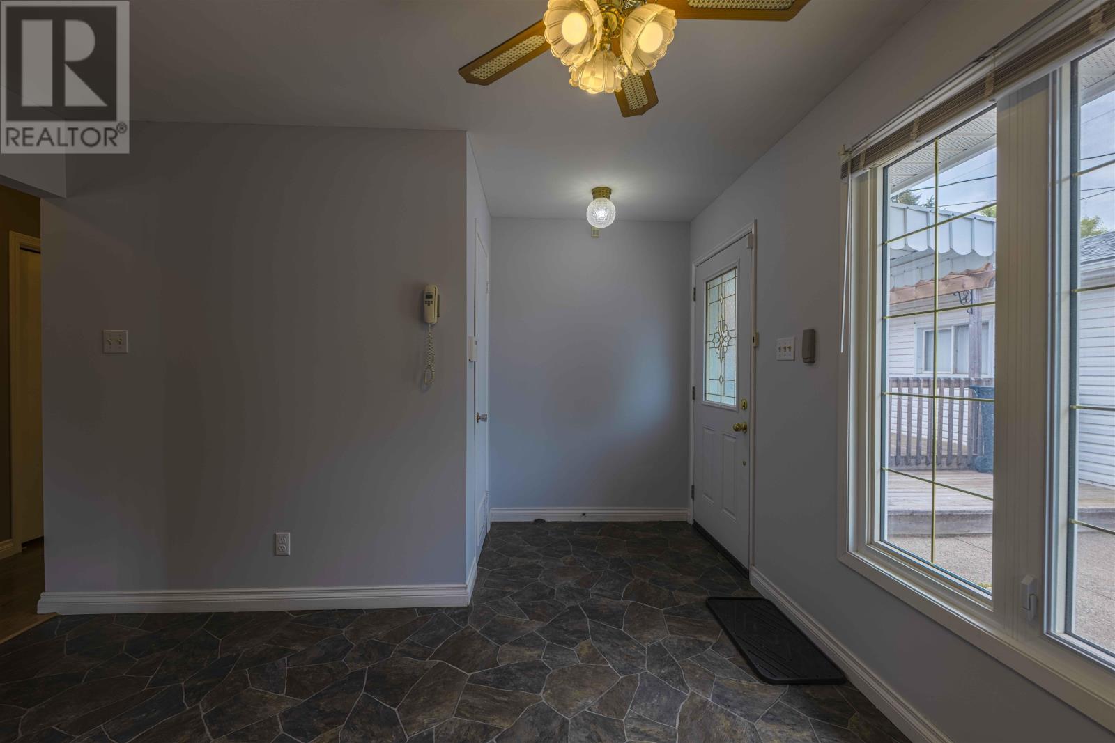 1106 Crawford Ave, Thunder Bay, Ontario  P7E 3C9 - Photo 13 - TB2601569