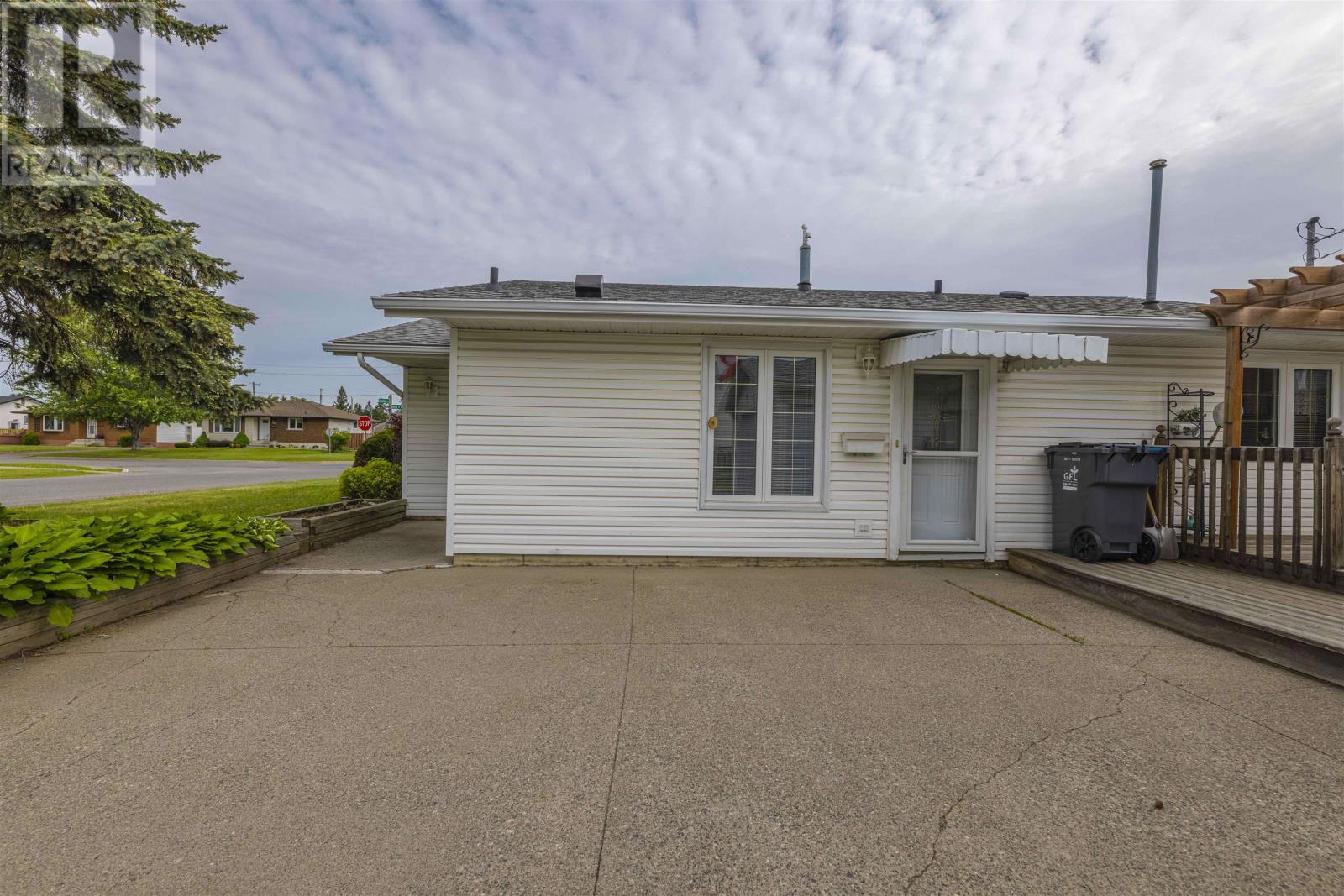 1106 Crawford Ave, Thunder Bay, Ontario  P7E 3C9 - Photo 8 - TB2601569
