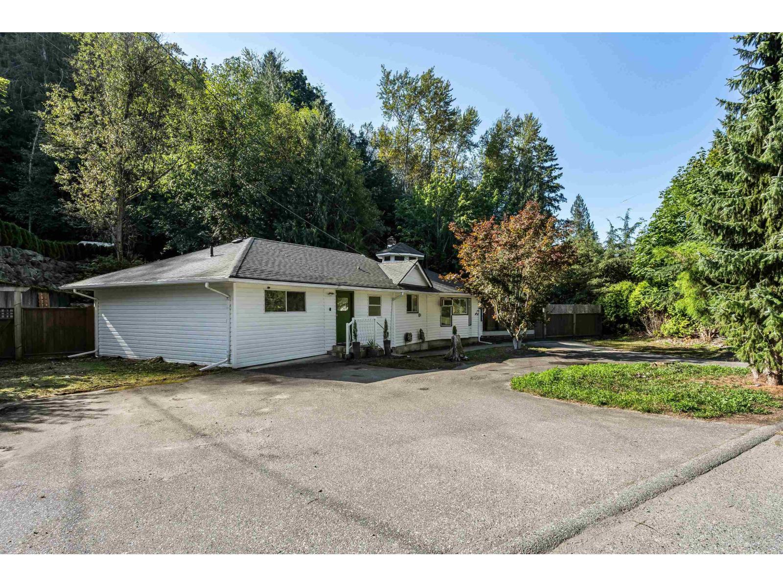 45942 Sleepy Hollow Road, Cultus Lake East, Cultus Lake, British Columbia  V2R 5A8 - Photo 8 - R3121359