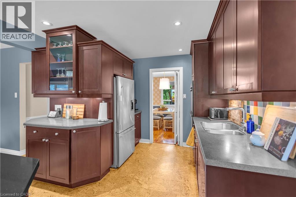 44 Hammill Court, Ancaster, Ontario  L9G 4L4 - Photo 9 - 40840855