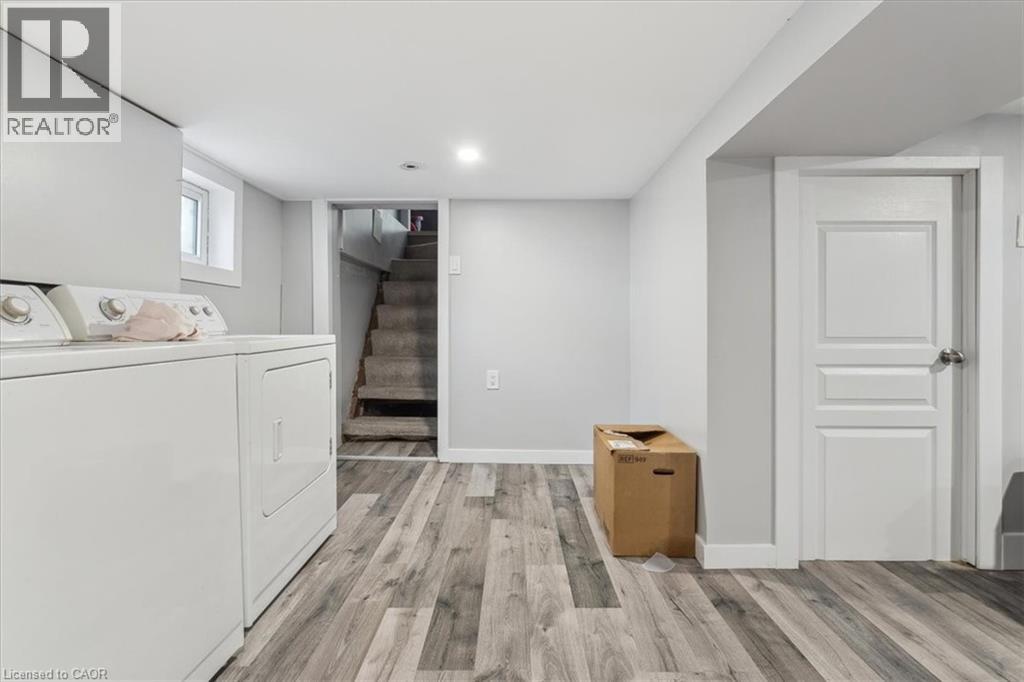 26 Vine Street S, St. Catharines, Ontario  L2R 3X8 - Photo 23 - 40840505