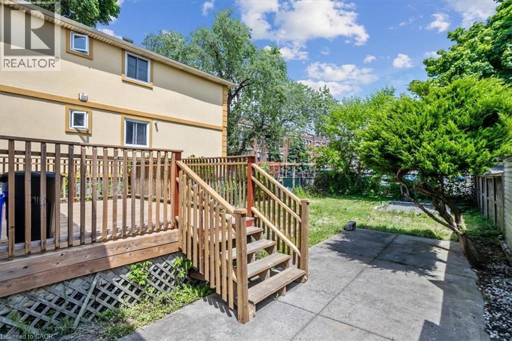 26 Vine Street S, St. Catharines, Ontario  L2R 3X8 - Photo 29 - 40840505