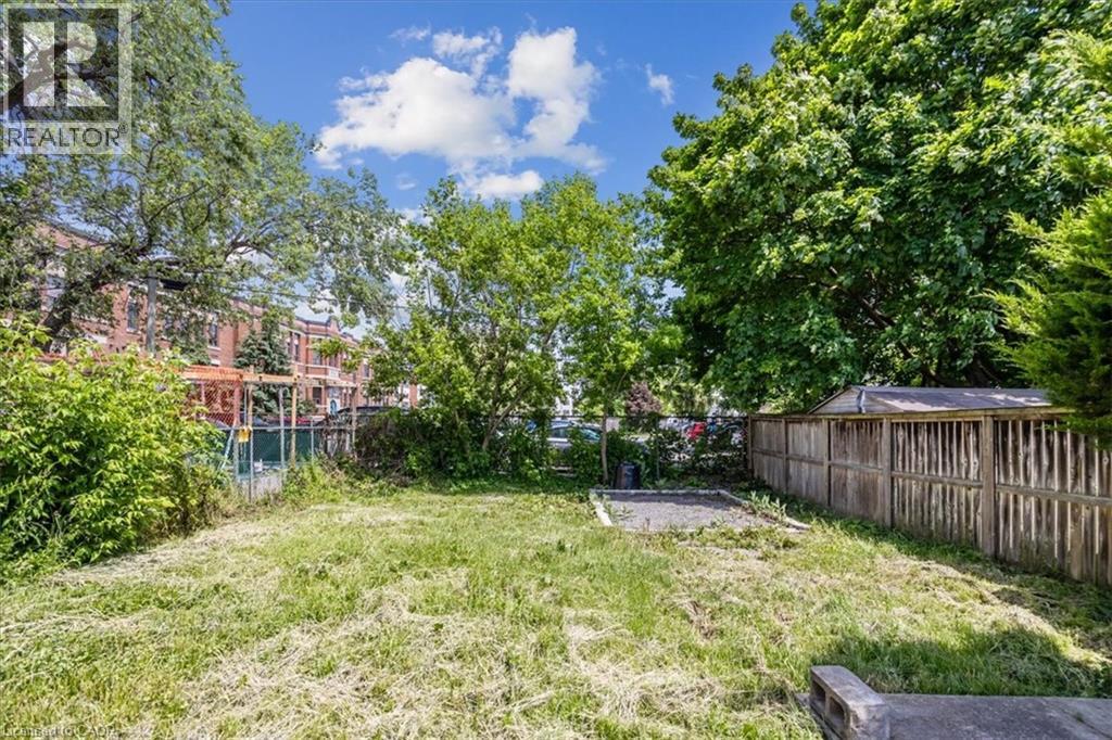 26 Vine Street S, St. Catharines, Ontario  L2R 3X8 - Photo 32 - 40840505