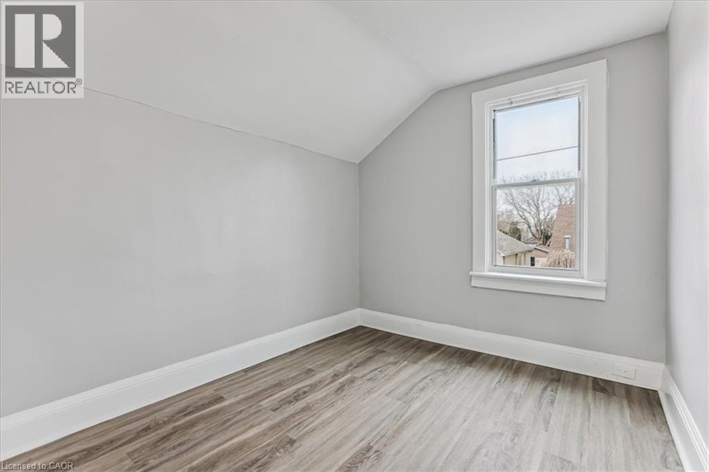 18 Linwood Street, St. Catharines, Ontario  L2R 1H3 - Photo 25 - 40840471