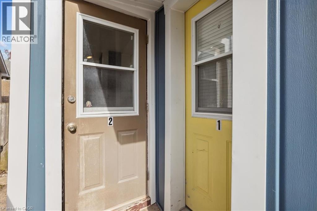19 Seneca Street, St. Catharines, Ontario  L2R 2V1 - Photo 11 - 40840427