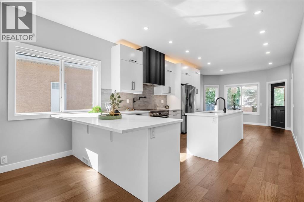 3223 Signal Hill Drive Sw, Calgary, Alberta  T3H 3T4 - Photo 3 - A2318865