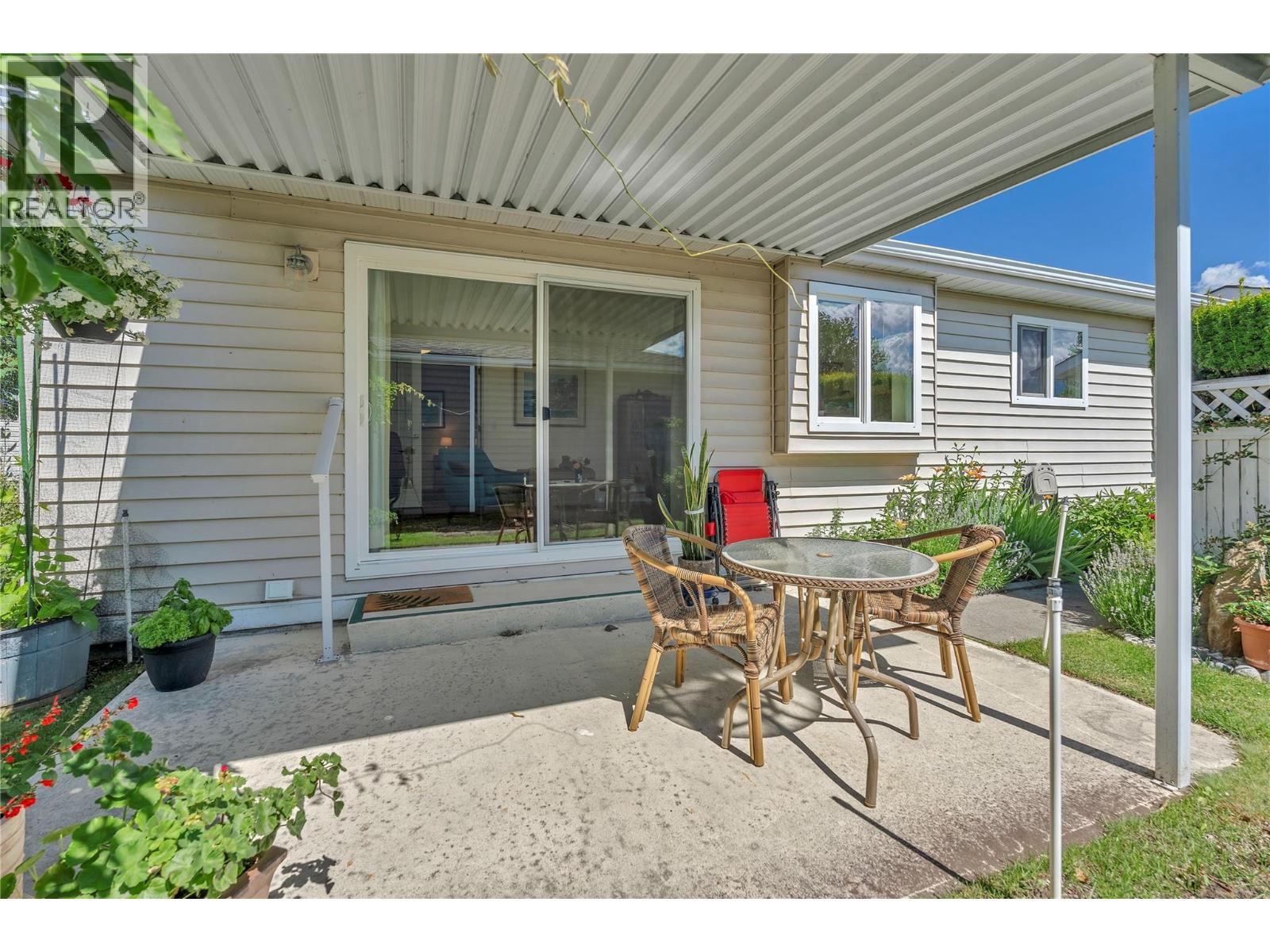 64 Kingfisher Drive, Penticton, British Columbia  V2A 8K6 - Photo 7 - 10390067