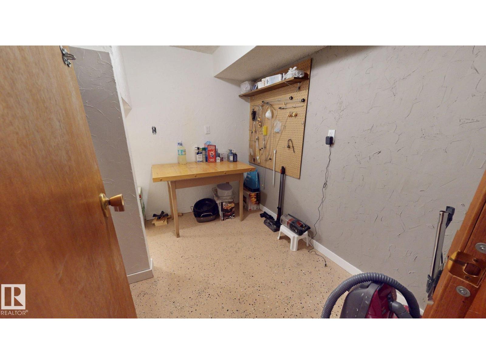 3212 73 St Nw, Edmonton, Alberta  T6K 1K1 - Photo 21 - E4494181