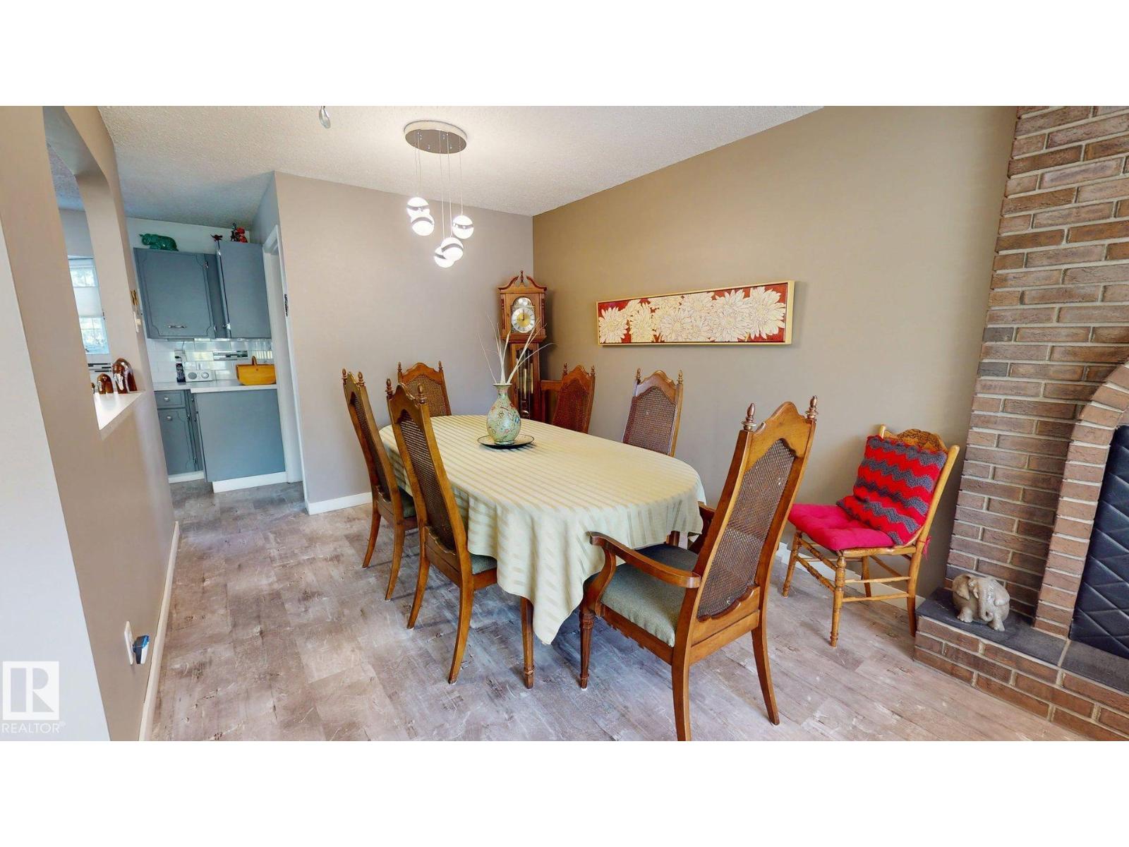 3212 73 St Nw, Edmonton, Alberta  T6K 1K1 - Photo 9 - E4494181