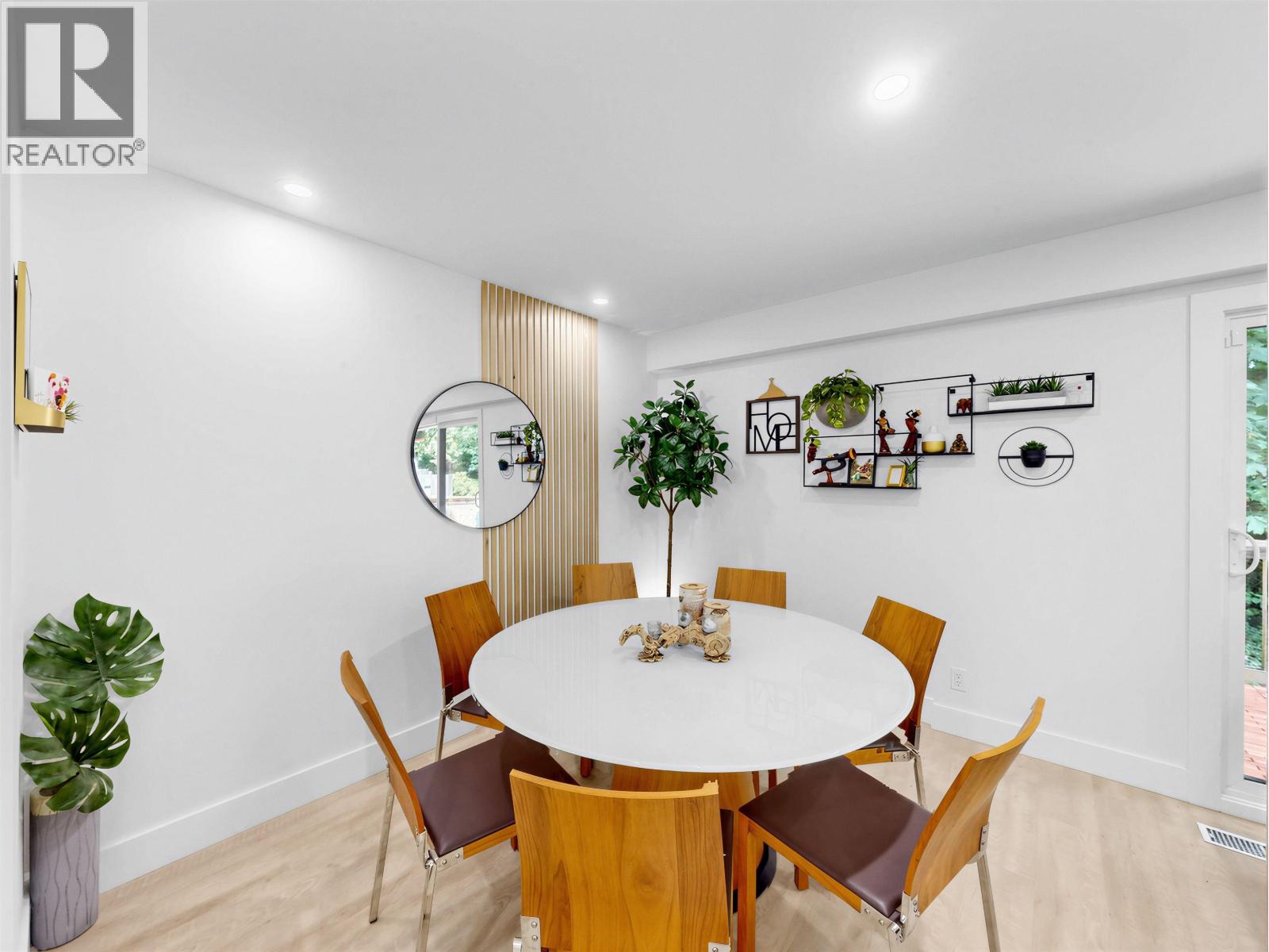 1270 Premier Street, North Vancouver, British Columbia  V7J 2H4 - Photo 5 - R3137160