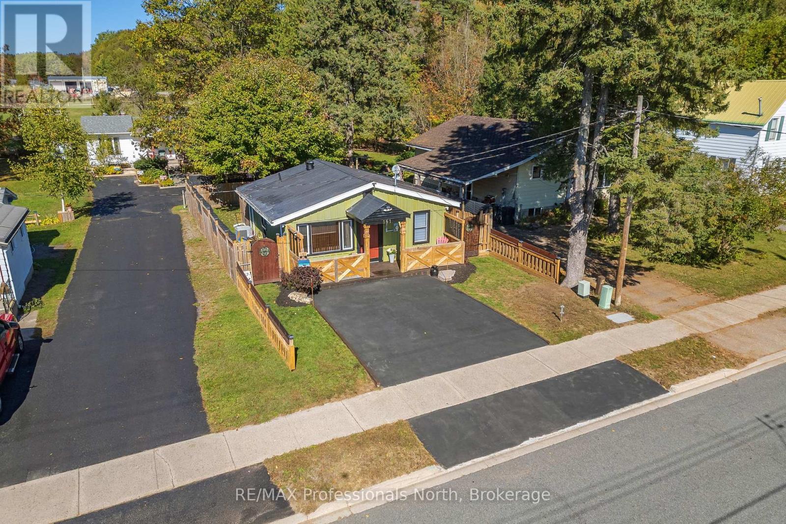 161 QUEBEC STREET, Bracebridge, Ontario