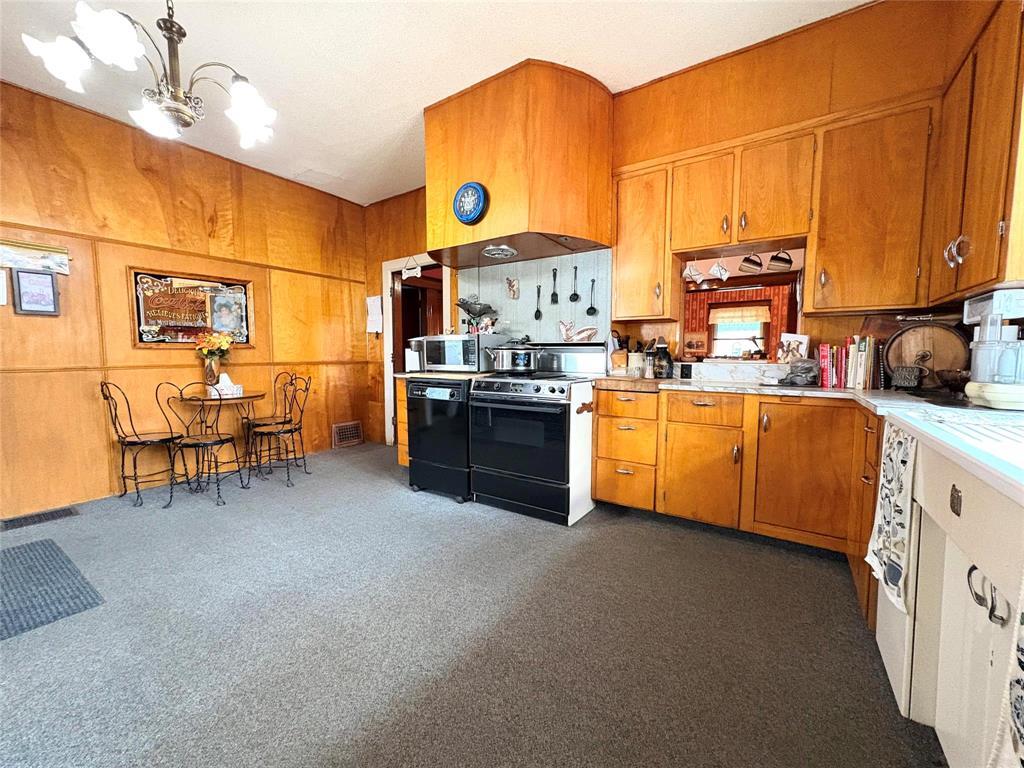 15 Souris Street, Melita, Manitoba  R0M 1L0 - Photo 2 - 202610346