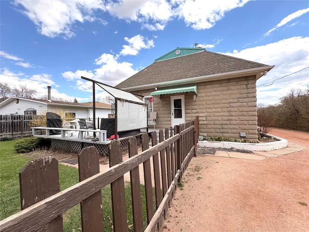 15 Souris Street, Melita, Manitoba  R0M 1L0 - Photo 31 - 202610346