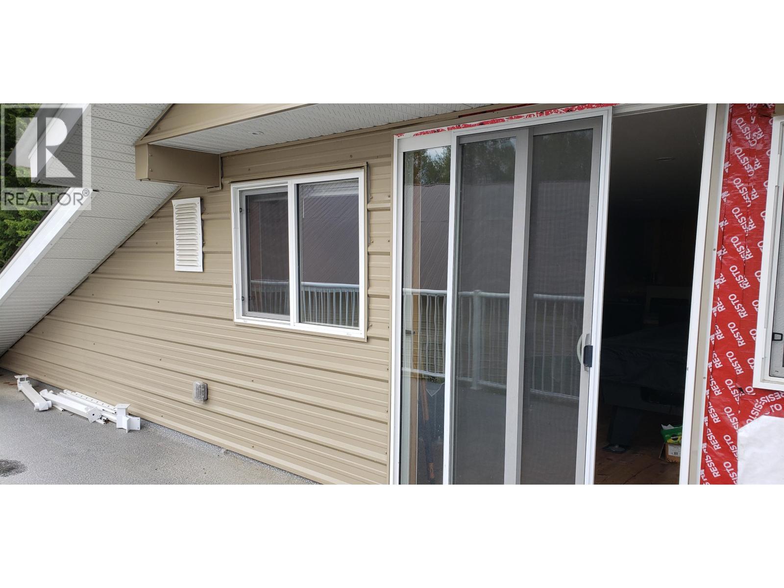 3724 Bowers Lake Road, Canim Lake, British Columbia  V0K 1X3 - Photo 17 - R3137191