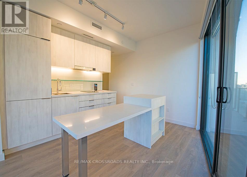 808 - 215 Queen Street W, Toronto, Ontario M5V 0P5 - Photo 5 - C13458398