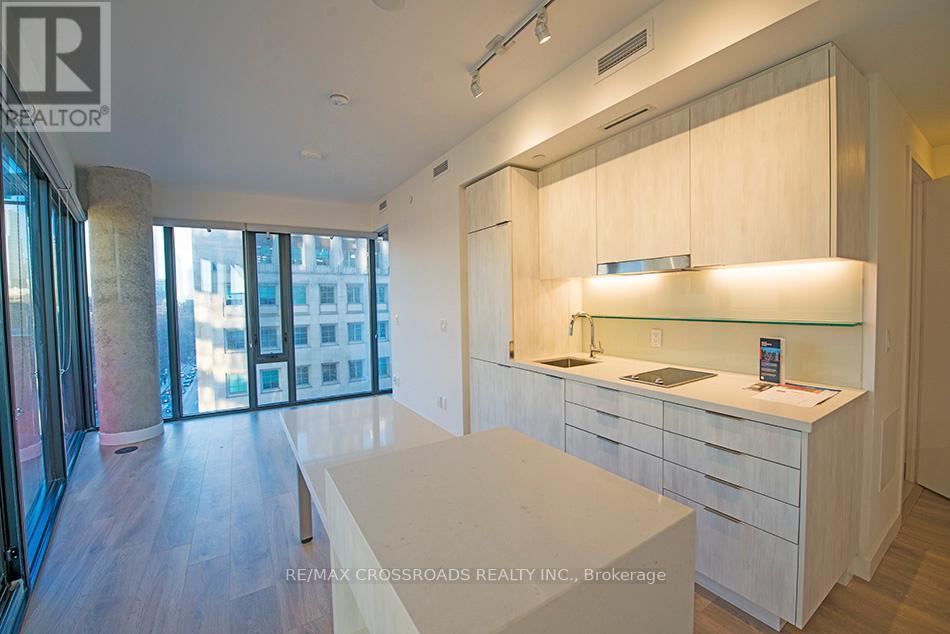 808 - 215 Queen Street W, Toronto, Ontario M5V 0P5 - Photo 6 - C13458398
