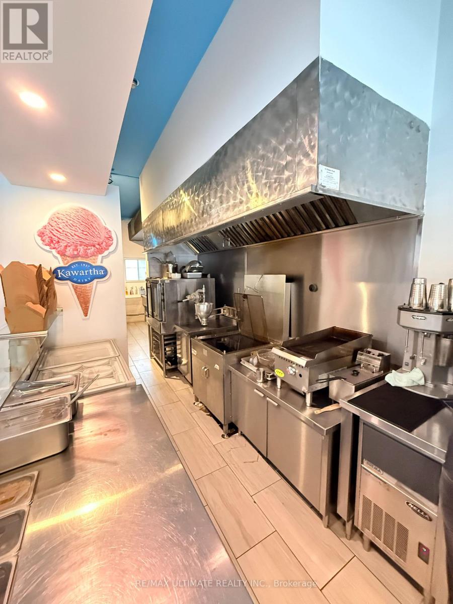 1027 Coxwell Avenue, Toronto, Ontario  M4C 3G4 - Photo 18 - E13458420