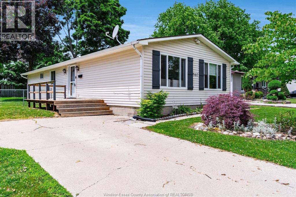302 Summerset AVENUE, Kingsville, Ontario