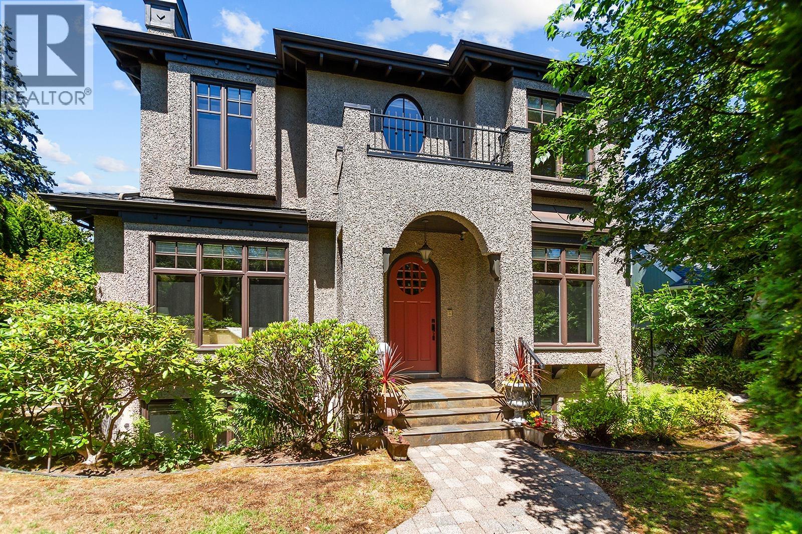 2495 W 33RD AVENUE, Vancouver, British Columbia