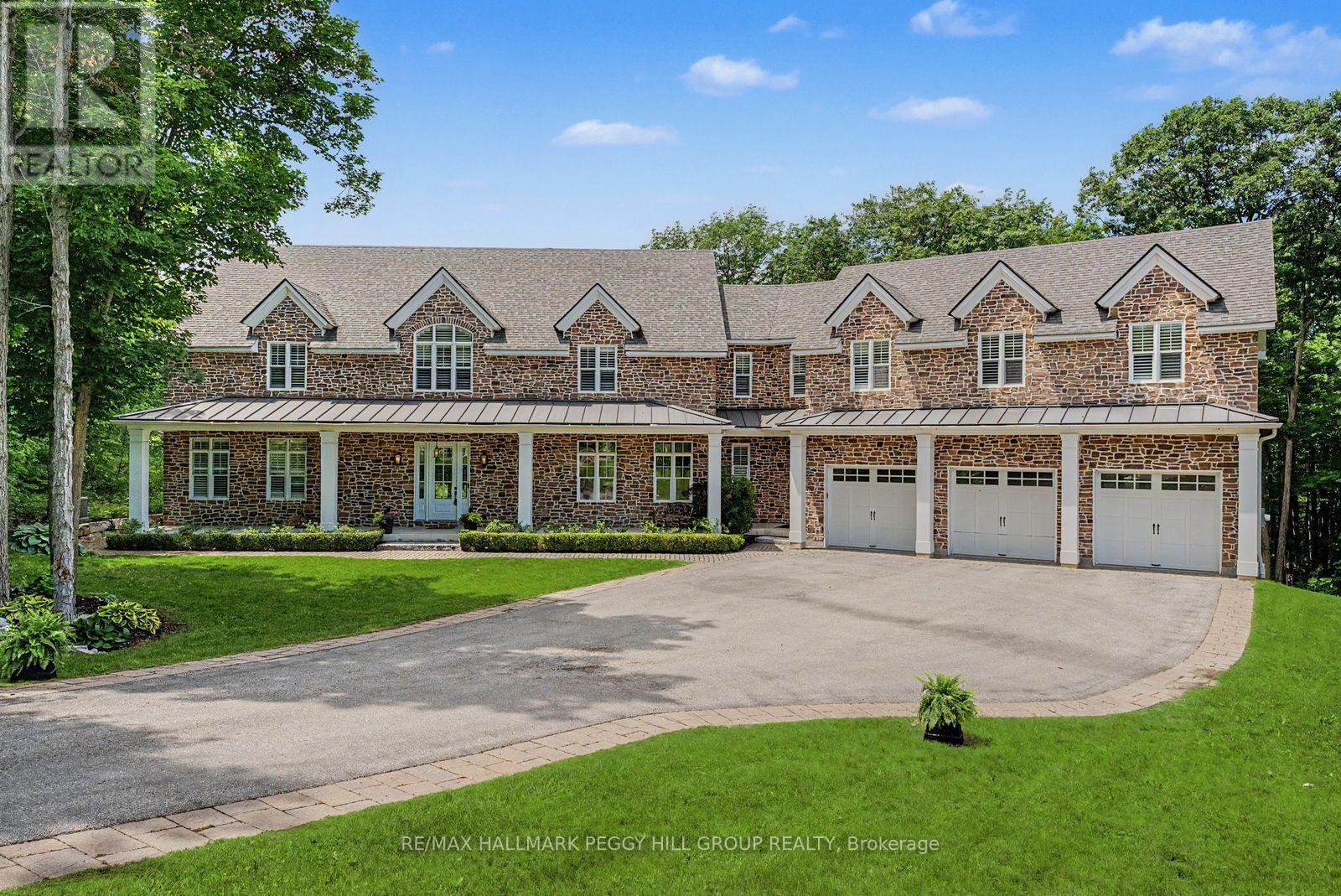 16 HERON BOULEVARD, Springwater, Ontario