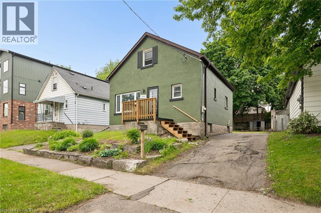 555 Wellington Street N, Kitchener, Ontario  N2H 5L6 - Photo 2 - 40838330