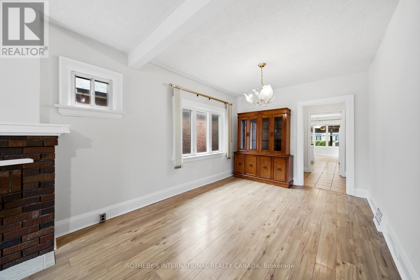 20 Bicknell Avenue, Toronto, Ontario  M6M 4G3 - Photo 11 - W13458382