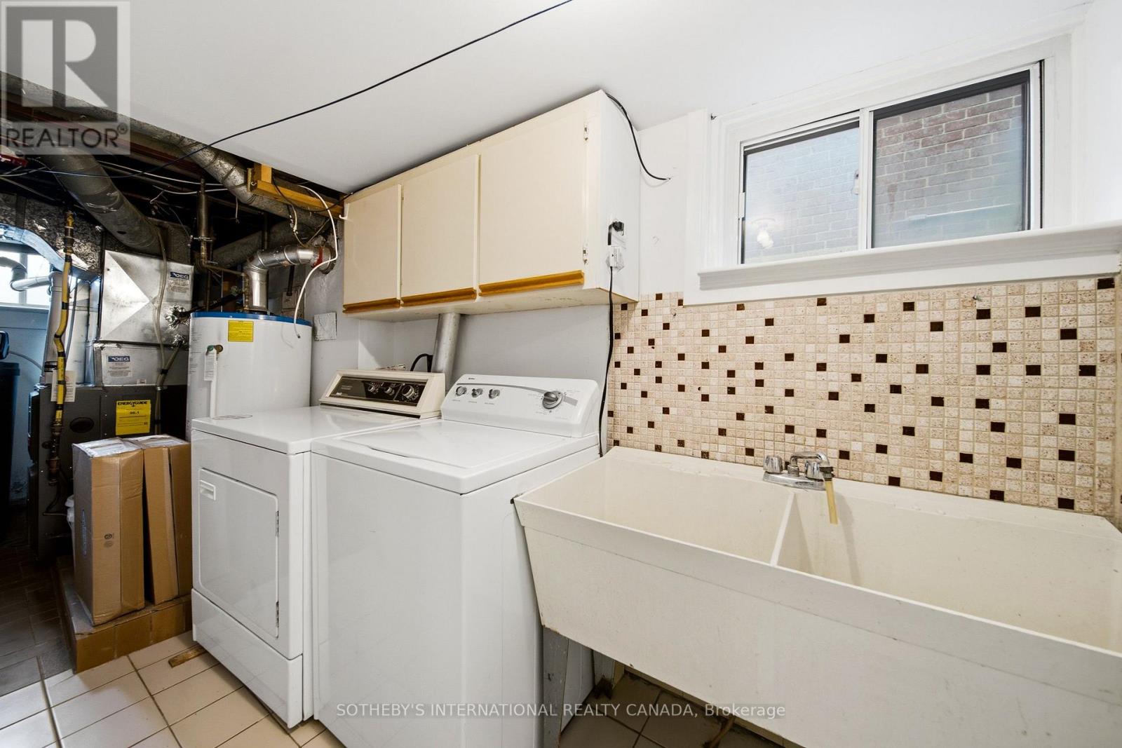 20 Bicknell Avenue, Toronto, Ontario  M6M 4G3 - Photo 33 - W13458382