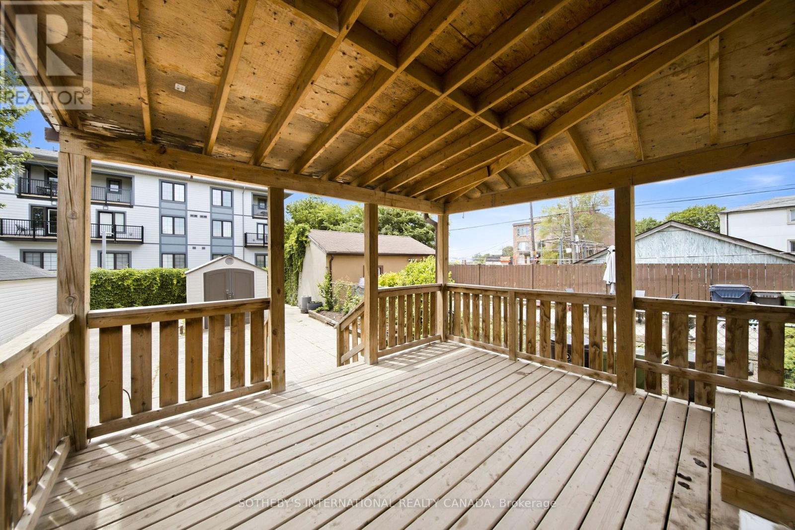 20 Bicknell Avenue, Toronto, Ontario  M6M 4G3 - Photo 39 - W13458382