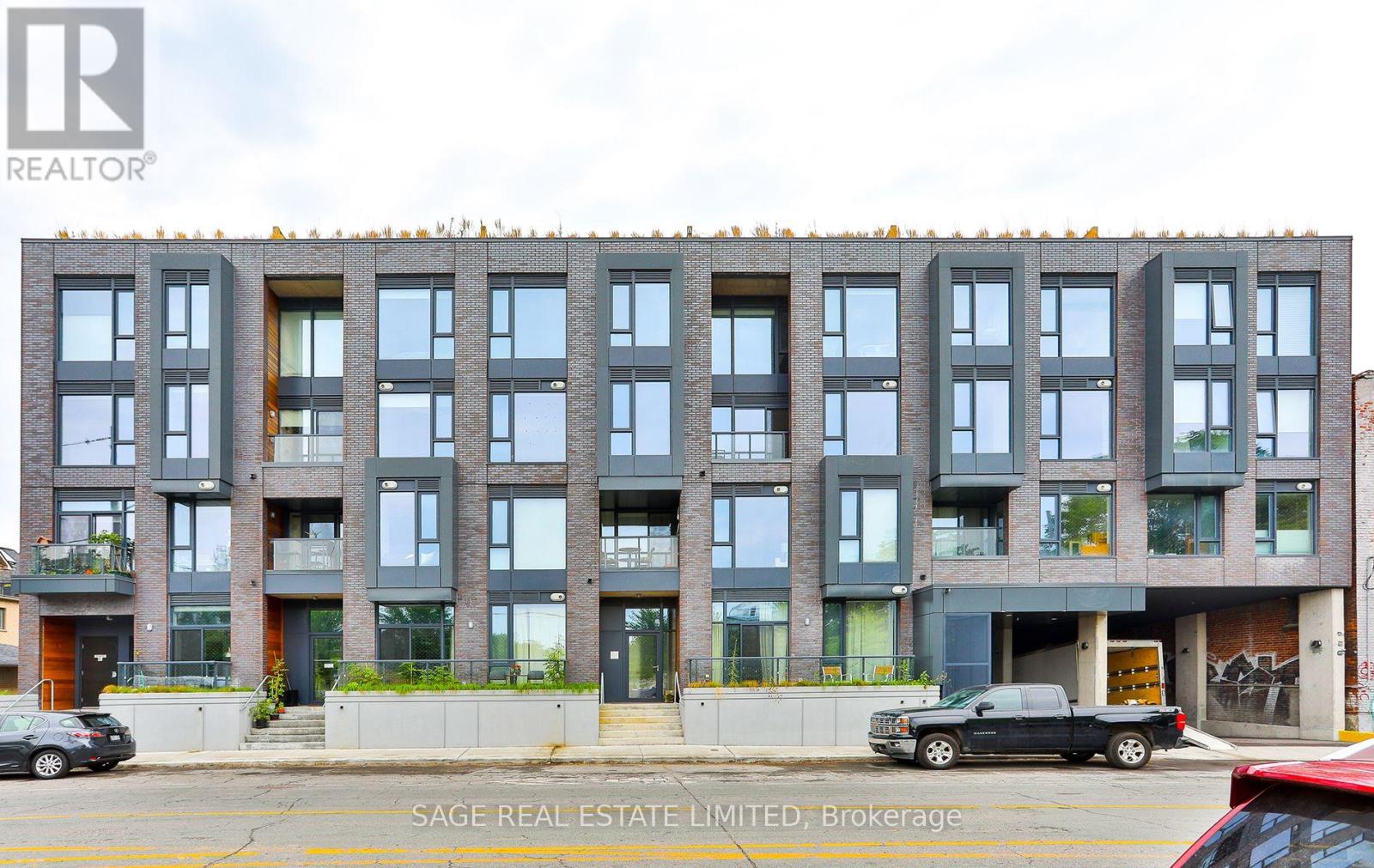 110 - 35 Wabash Avenue, Toronto, Ontario  M6R 0A9 - Photo 2 - W13458472