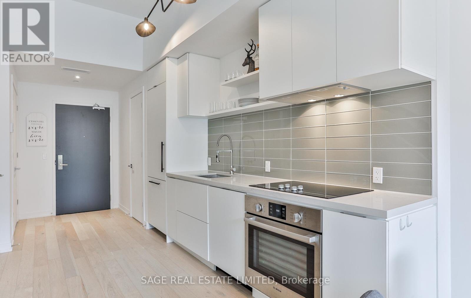 110 - 35 Wabash Avenue, Toronto, Ontario  M6R 0A9 - Photo 4 - W13458472