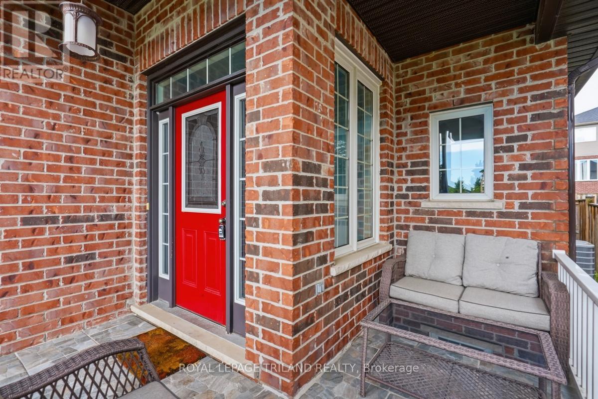 989 Roulston Crescent, London North, Ontario N6H 0E8 - Photo 3 - X13458184