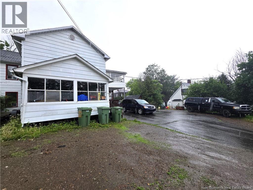 10 Park Street, Edmundston, New Brunswick  E3V 1Y7 - Photo 32 - NB141753