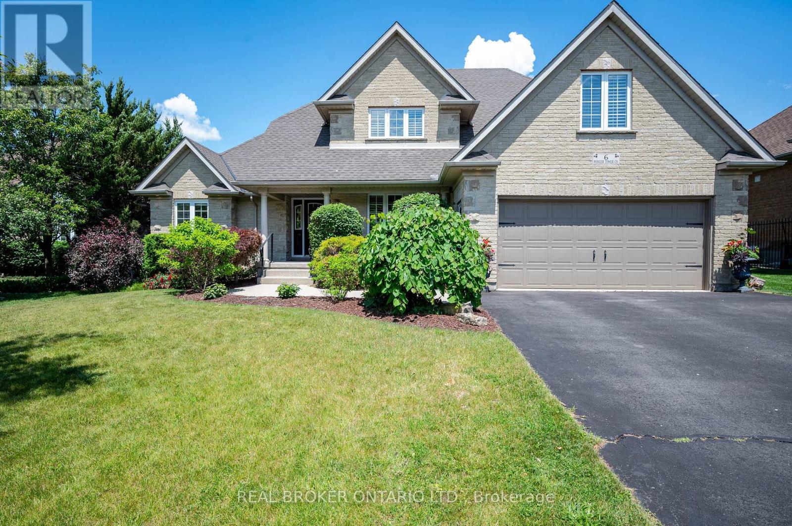 6 PIONEER TOWER CRESCENT, Kitchener, Ontario
