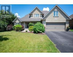 6 PIONEER TOWER CRESCENT, Kitchener, Ontario