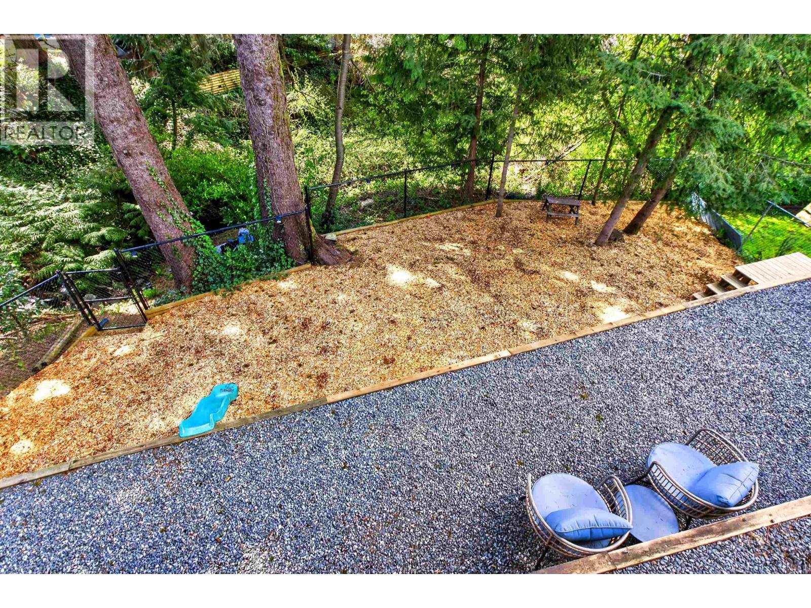 12409 233a Street, Maple Ridge, British Columbia  V2X 0N1 - Photo 35 - R3134219