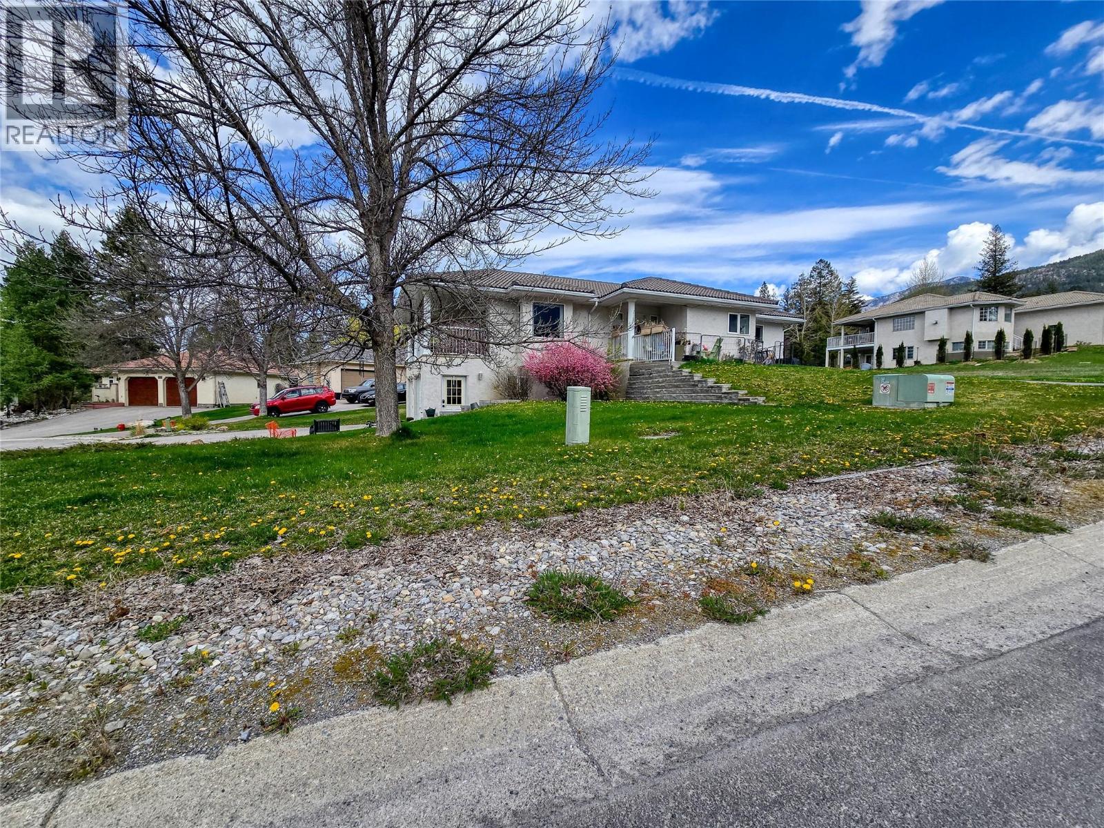 5031 Riverview Road, Fairmont Hot Springs, British Columbia  V0B 1L1 - Photo 8 - 10379394