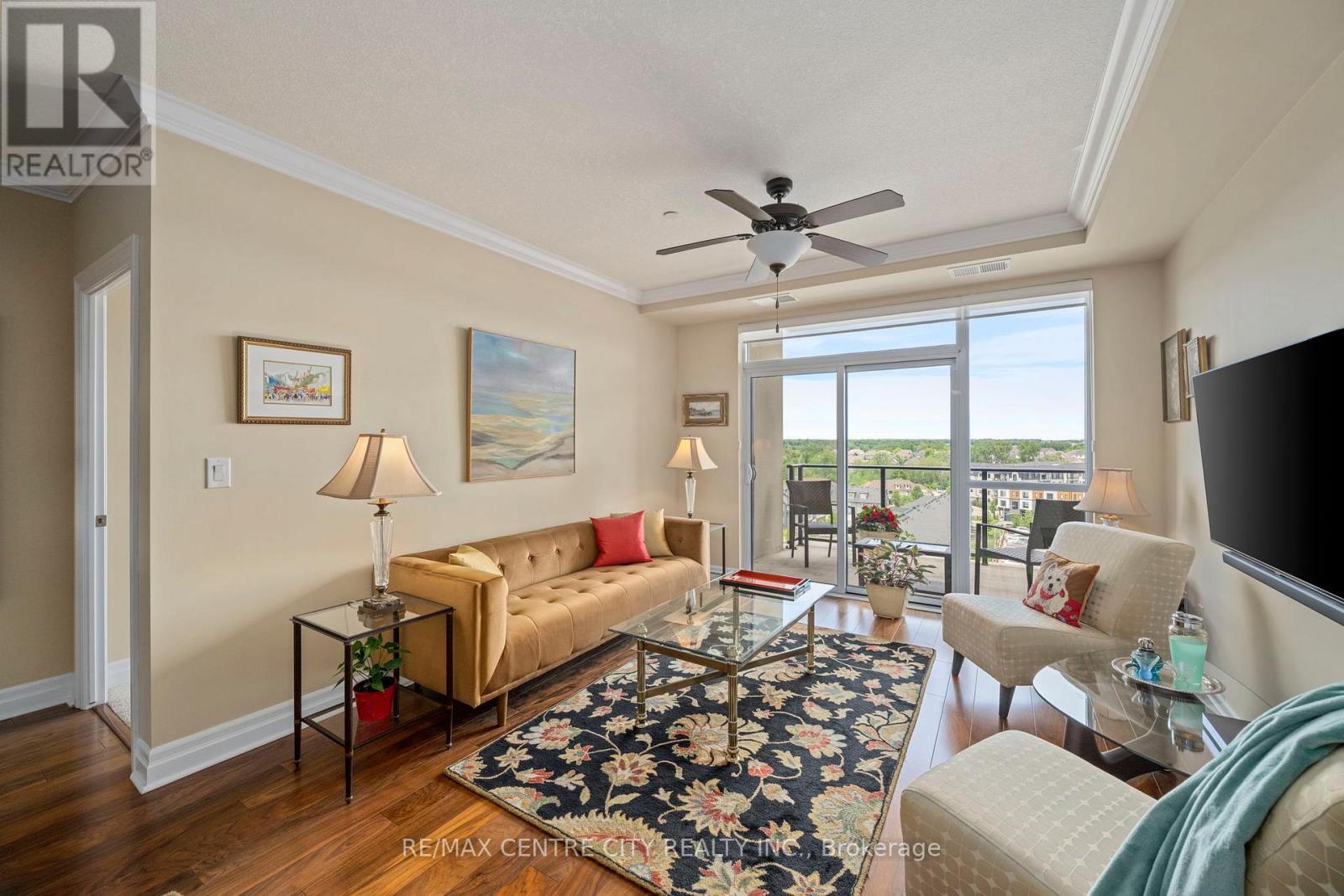 713 - 240 VILLAGEWALK BOULEVARD, London North, Ontario